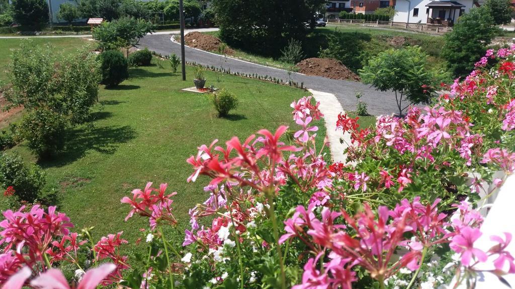 House Antonia Hotel Grabovac  Exterior foto