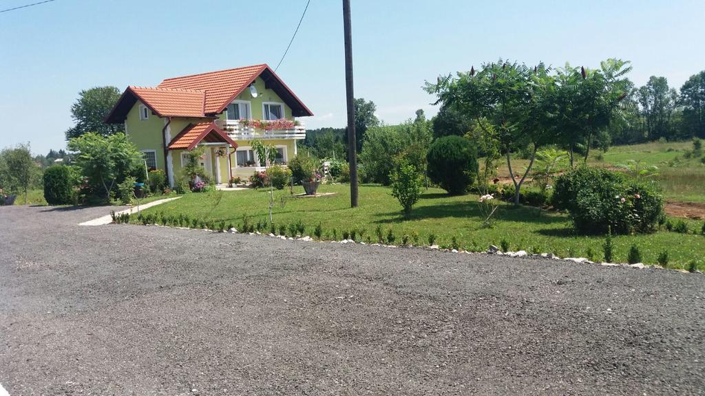 House Antonia Hotel Grabovac  Exterior foto