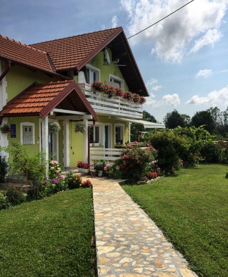House Antonia Hotel Grabovac  Exterior foto